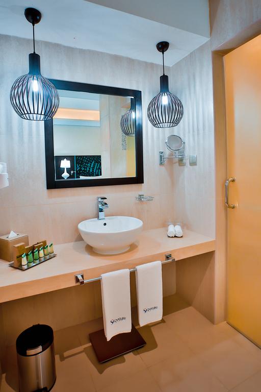 Signature Hotel