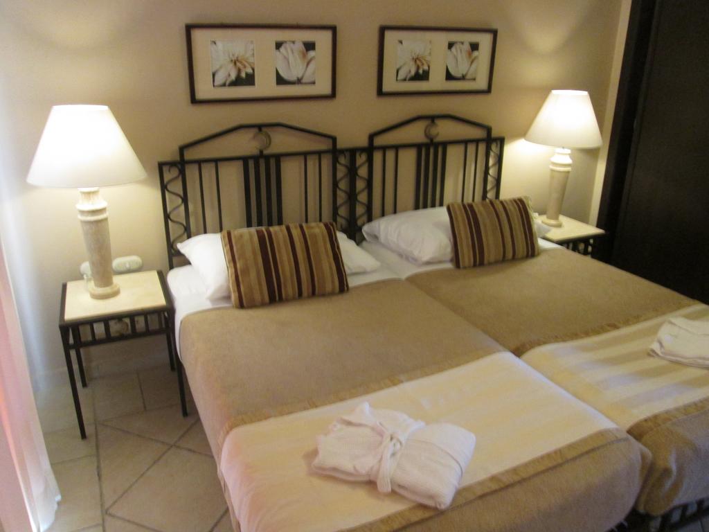 Sol Y Mar Ivory Suites