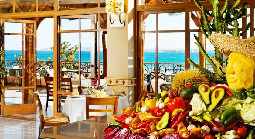 Beach Albatros Resort