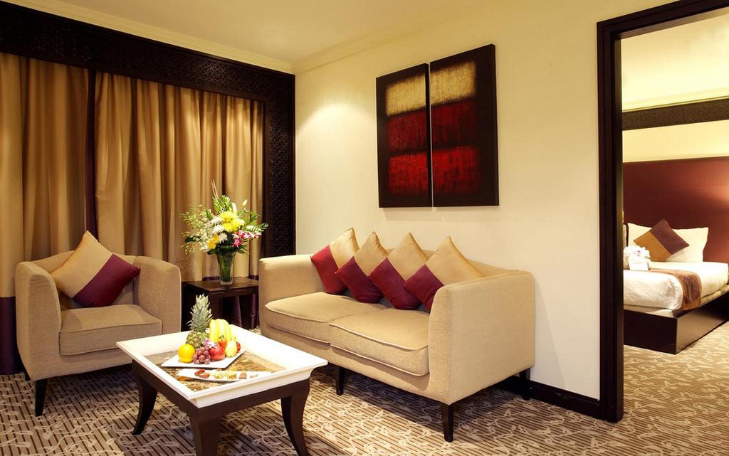 Carlton Tower Hotel Dubai