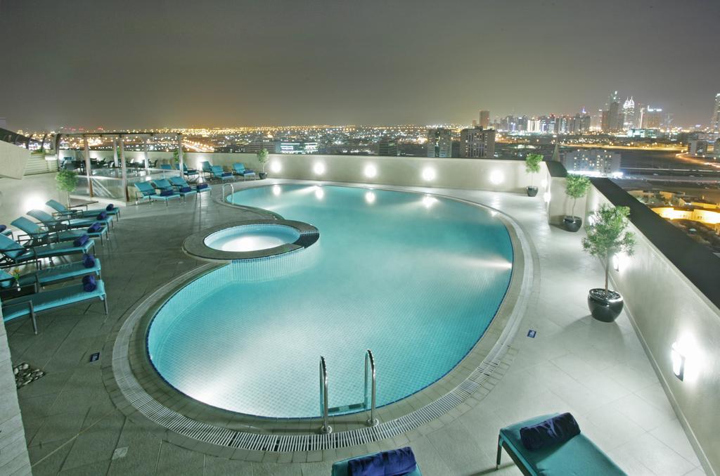 Auris Plaza Hotel