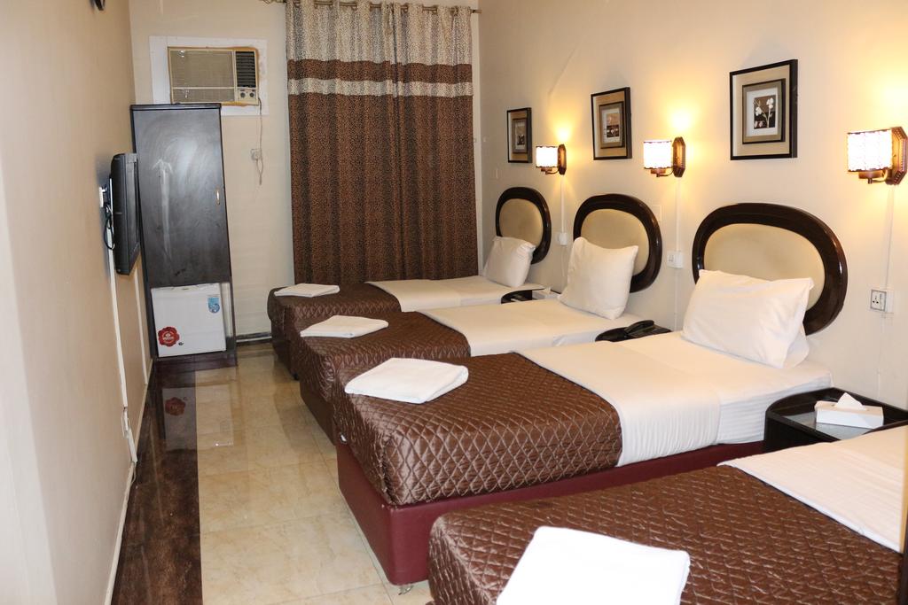 Grand Sina Hotel