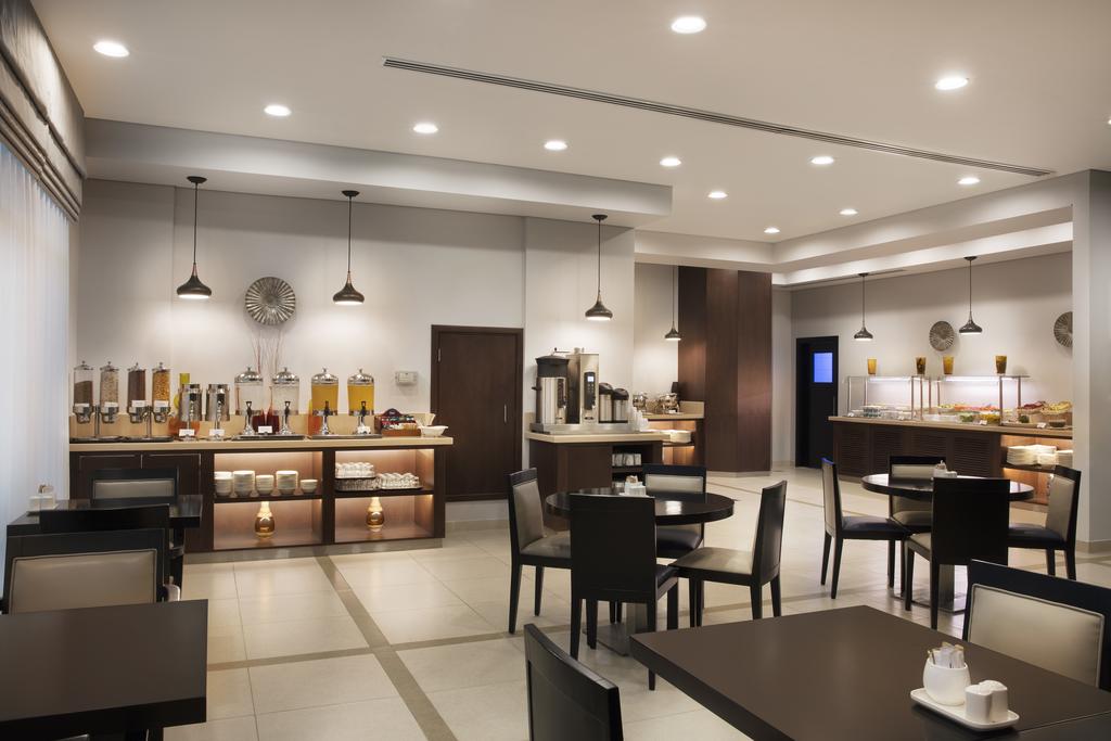 Holiday Inn Express Dubai-Safa Park