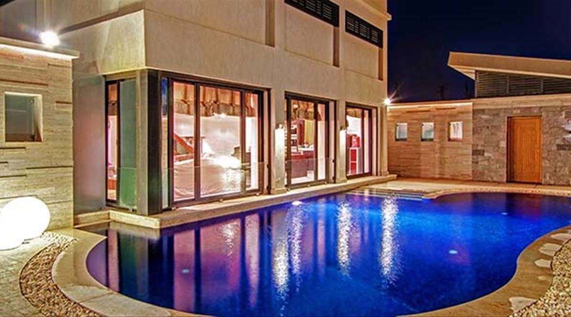 Parrotel Beach Resort