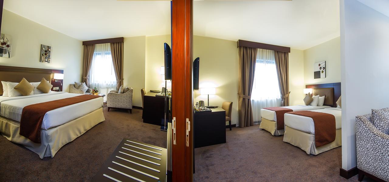Summit Hotel