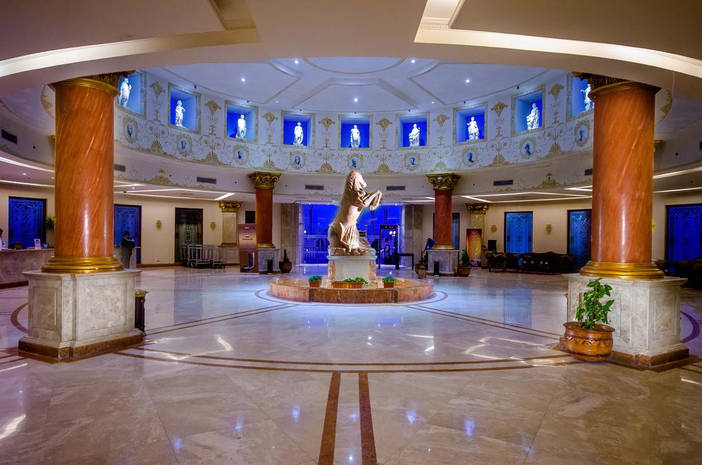Titanic Palace