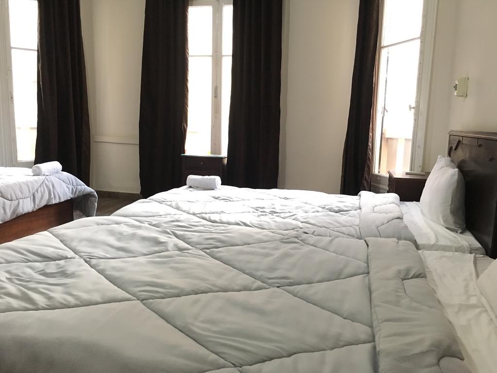 Travelers House Hotel