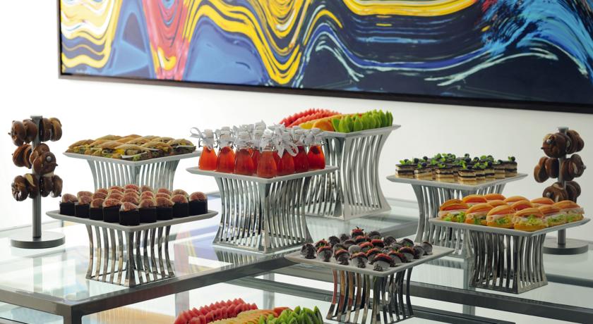 Avani Deira Dubai Hotel