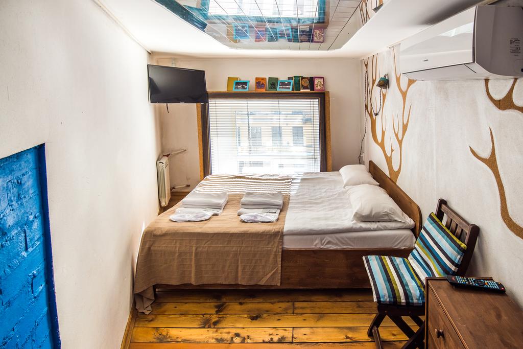 ARTWAY HOTEL