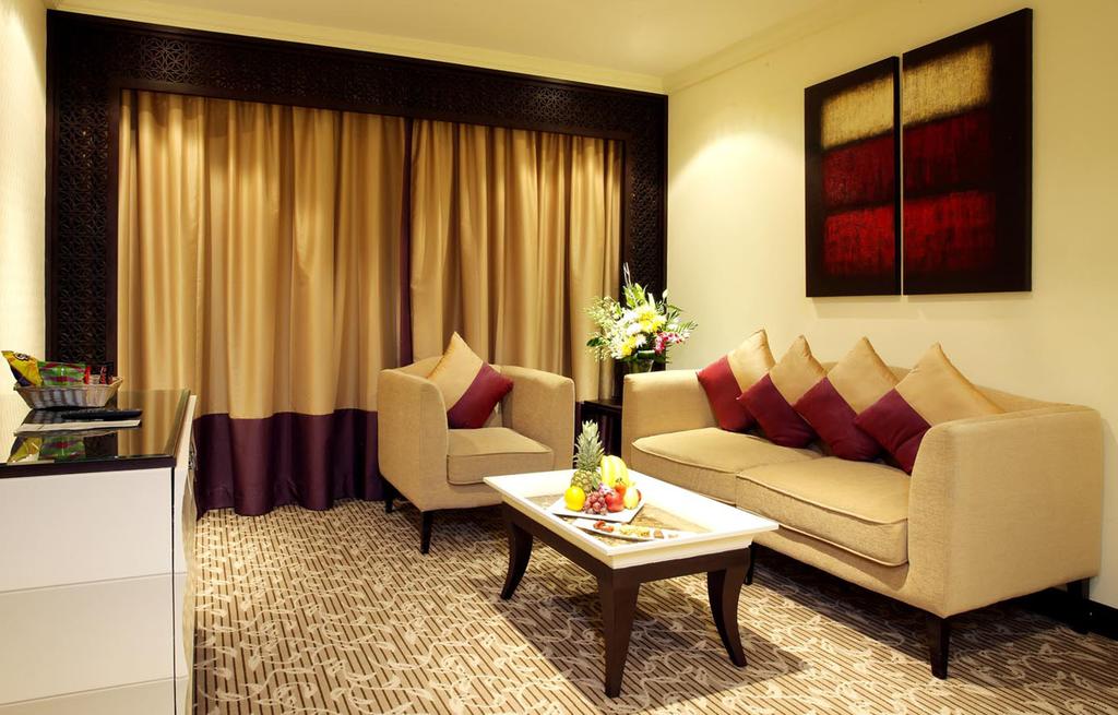 Carlton Tower Hotel Dubai