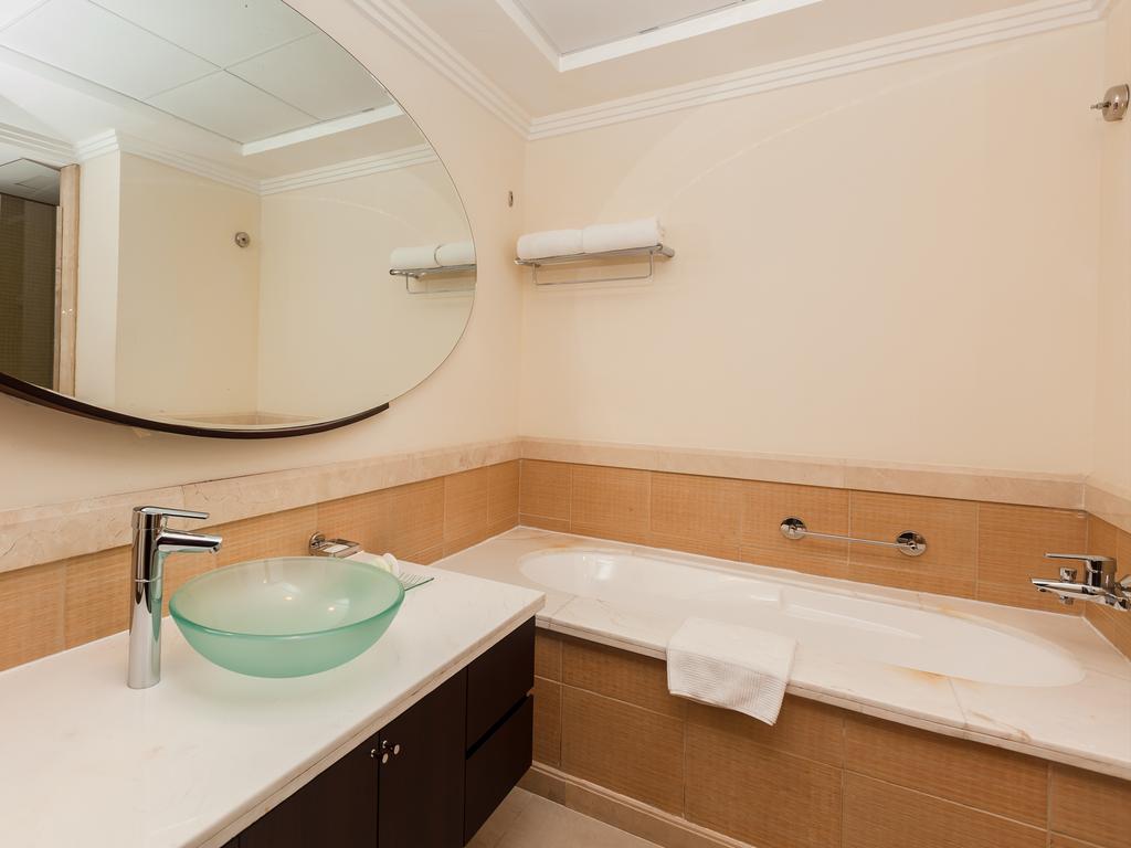 Flora Park Deluxe Hotel Apartments