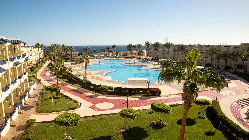 Grand Oasis Resort