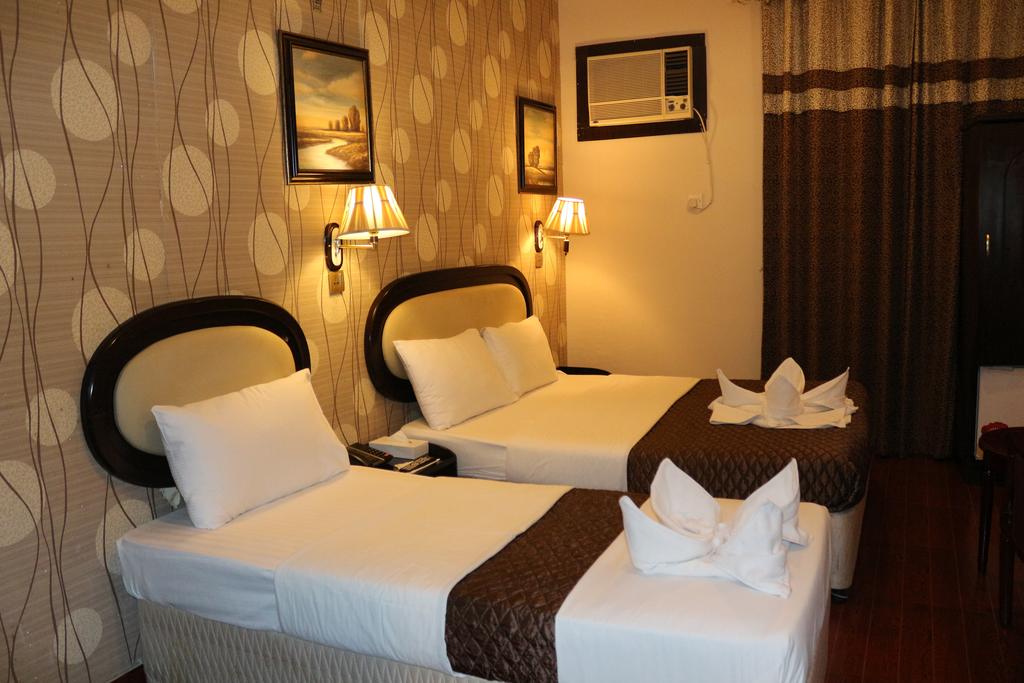 Grand Sina Hotel