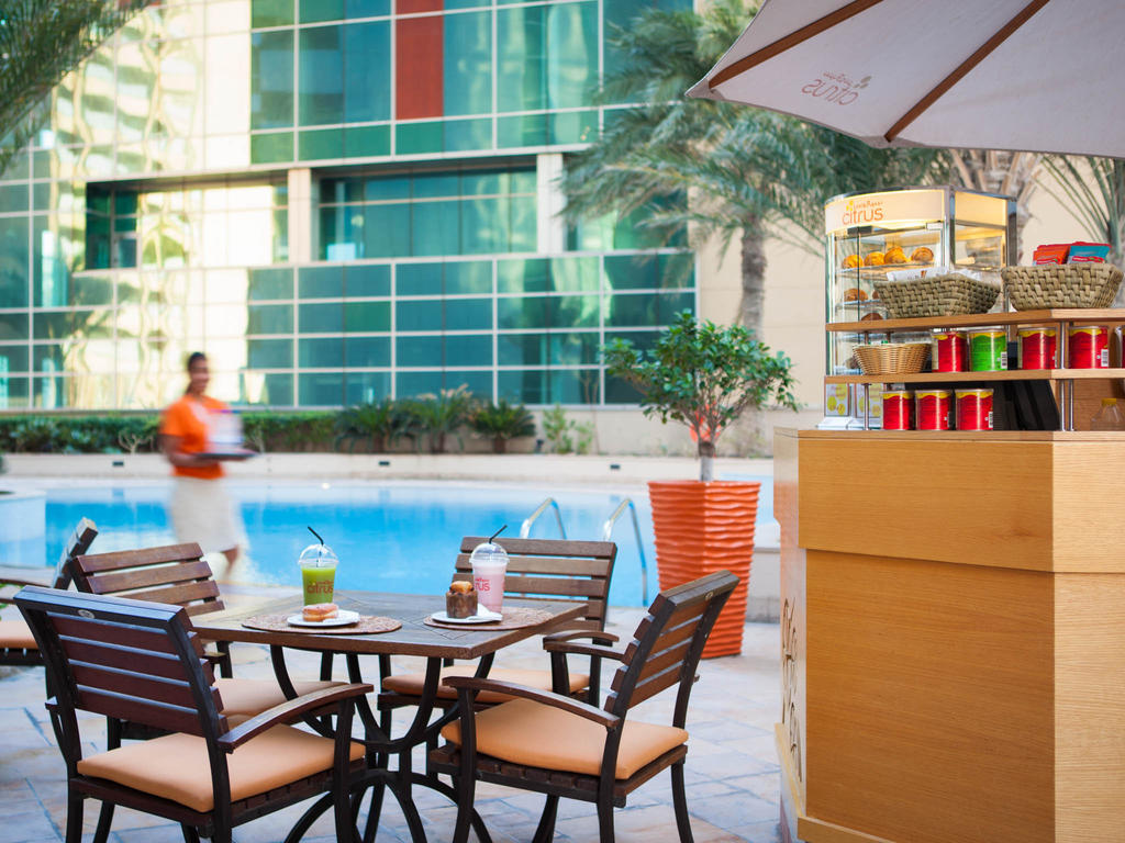 Hotel Oasis Beach Tower Serviced