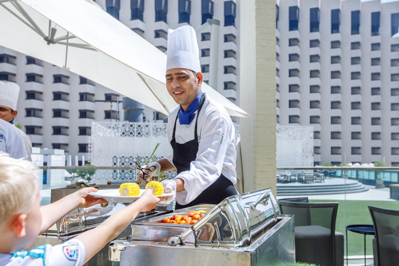 Radisson Blu Hotel, Dubai Deira Creek