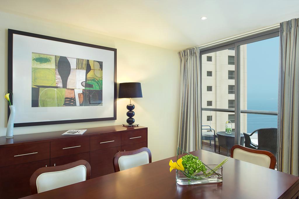 Ramada Plaza Jumeirah Beach