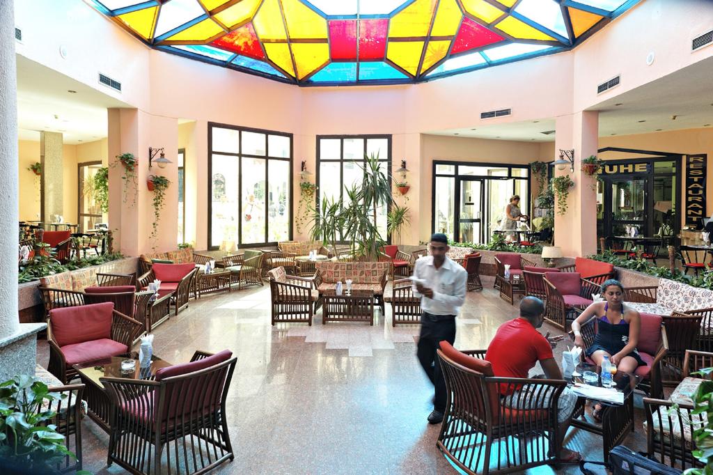 Empire Hotel