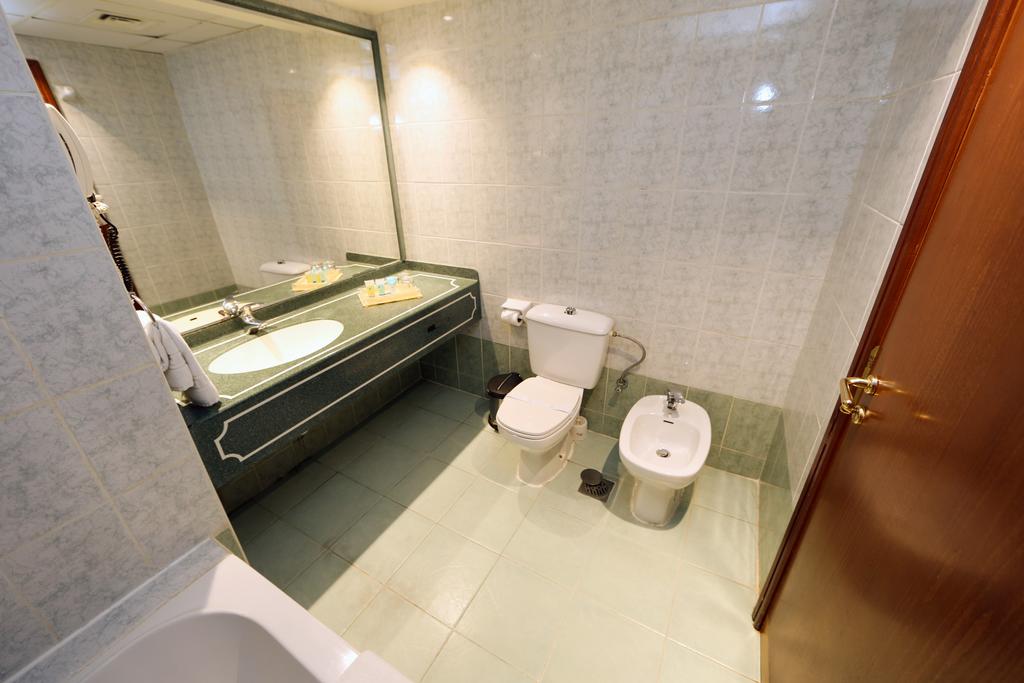 Delmon Hotel