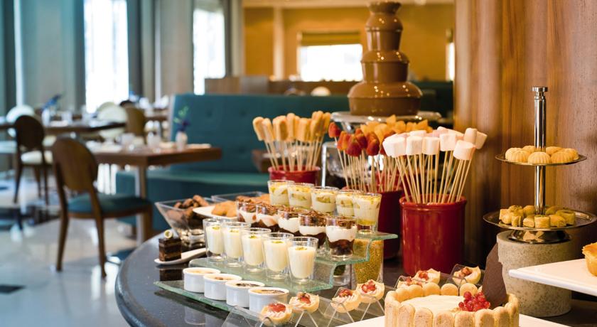 Avani Deira Dubai Hotel