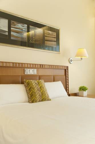 Ajax Hotel