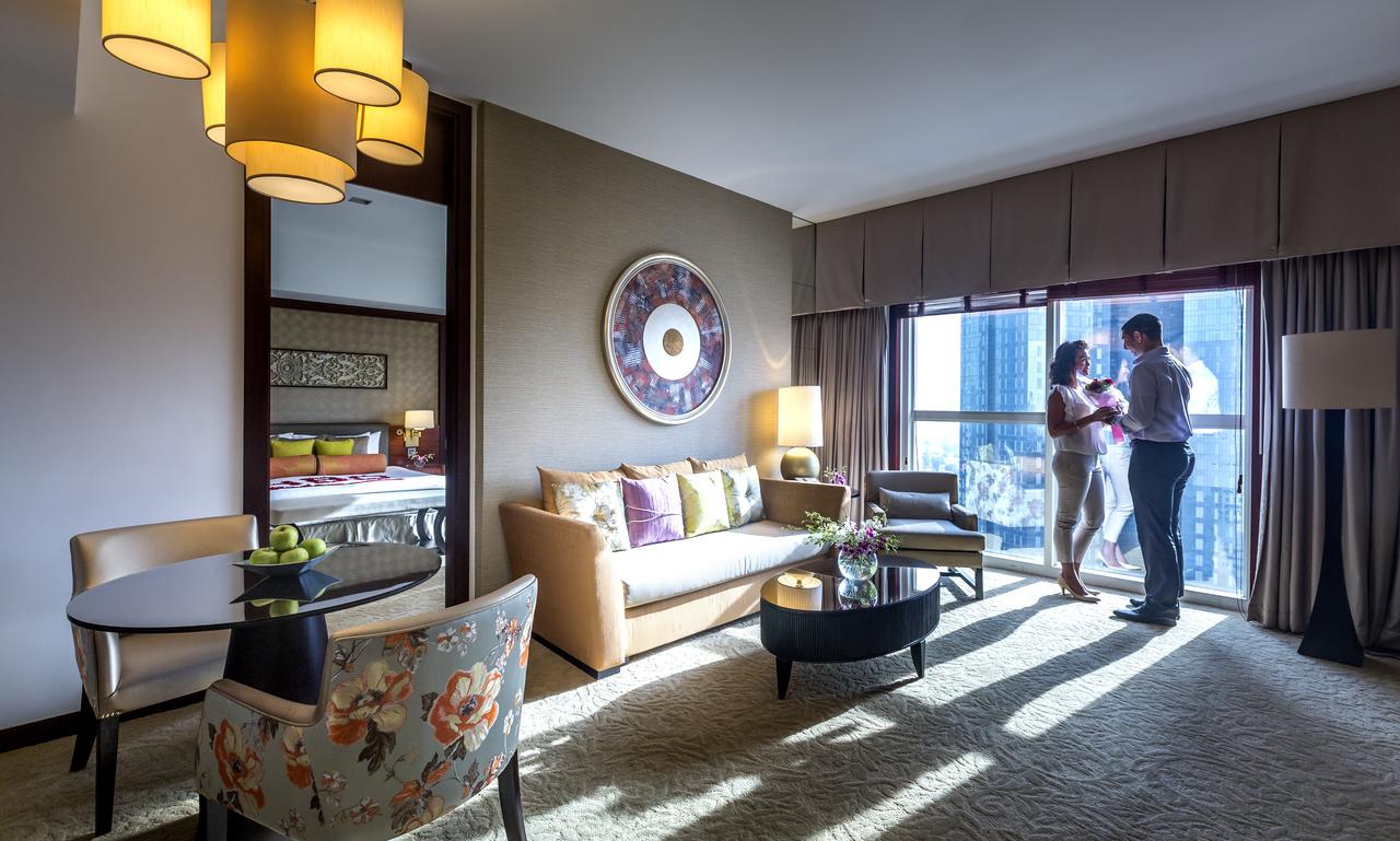 Dusit Thani Hotel