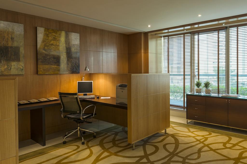 Four Points by Sheraton Sheikh Zayed Road, Dubai