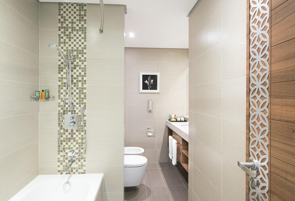 Hilton Garden Inn Dubai Al Muraqabat