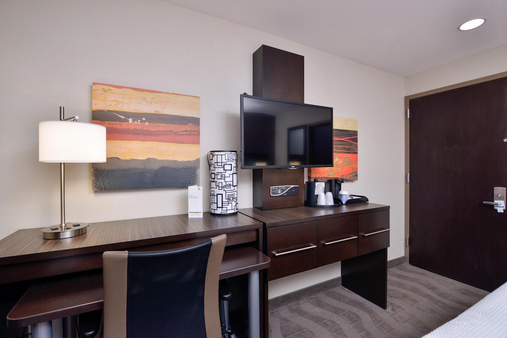 Holiday Inn New York JFK Airport