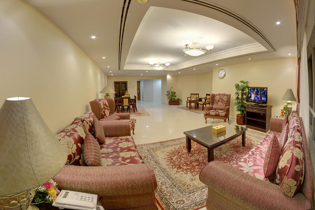 Deira Suites Deluxe Hotel Suites