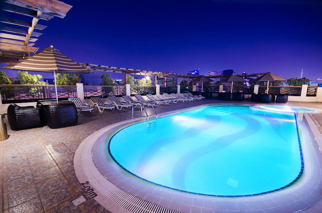 Summit Hotel