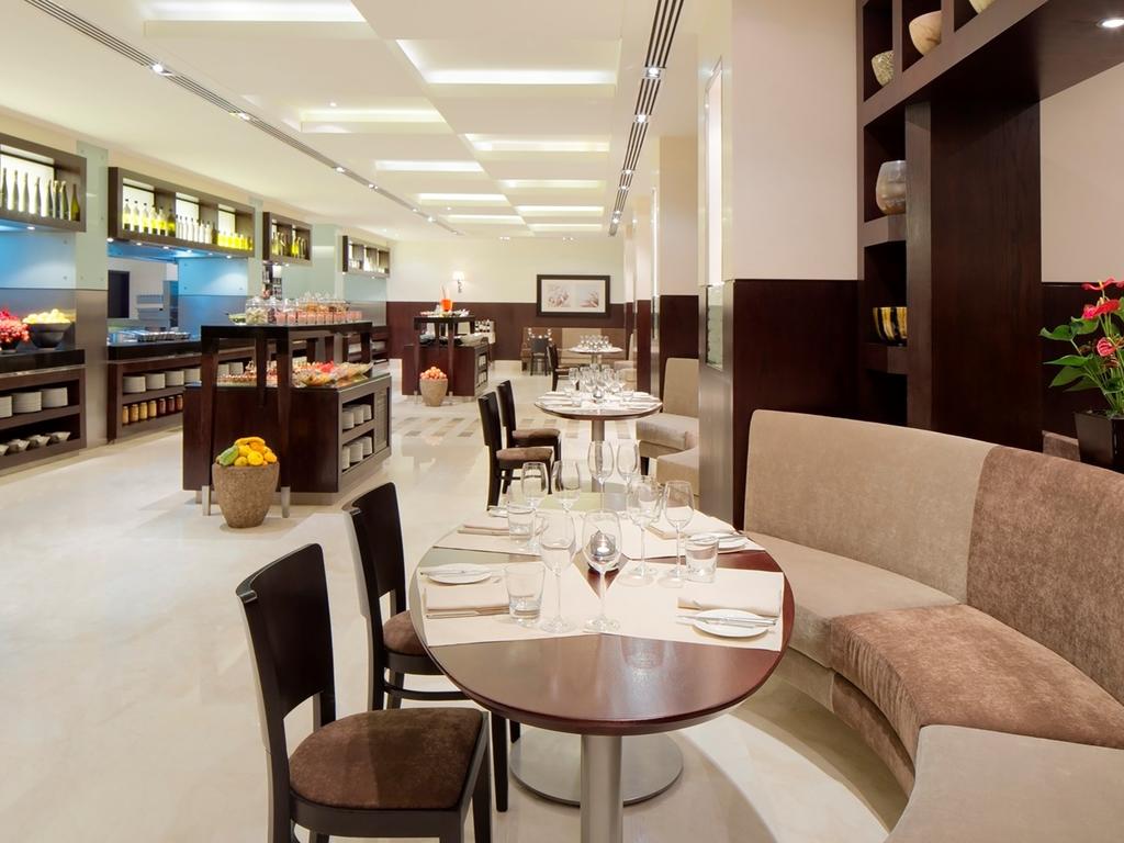 Hyatt Regency Galleria Residence Dubai
