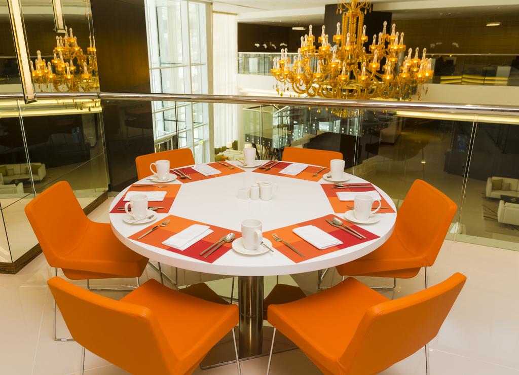 DoubleTree by Hilton Hotel and Residences Dubai Al Barsha