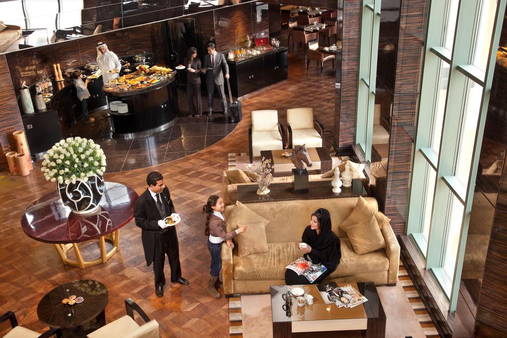 Fairmont Nile City Hotel, Cairo