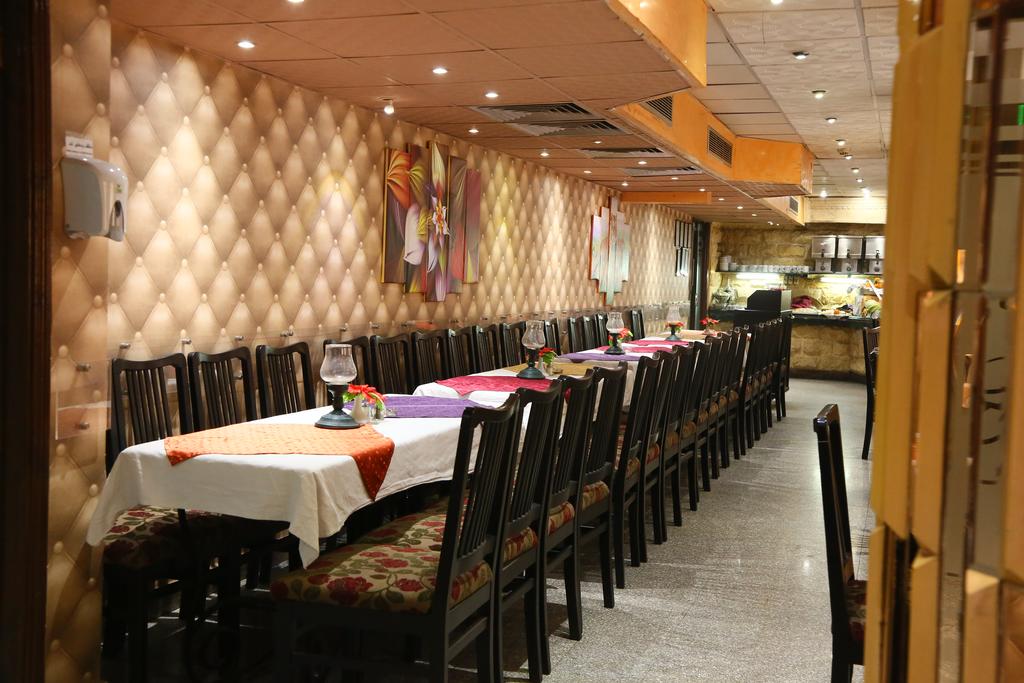Happy City hotel