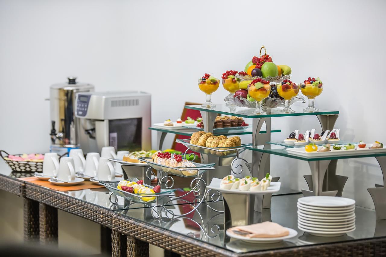 Holiday Inn Bur Dubai - Embassy District