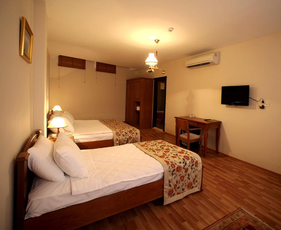 Lalinn Hotel