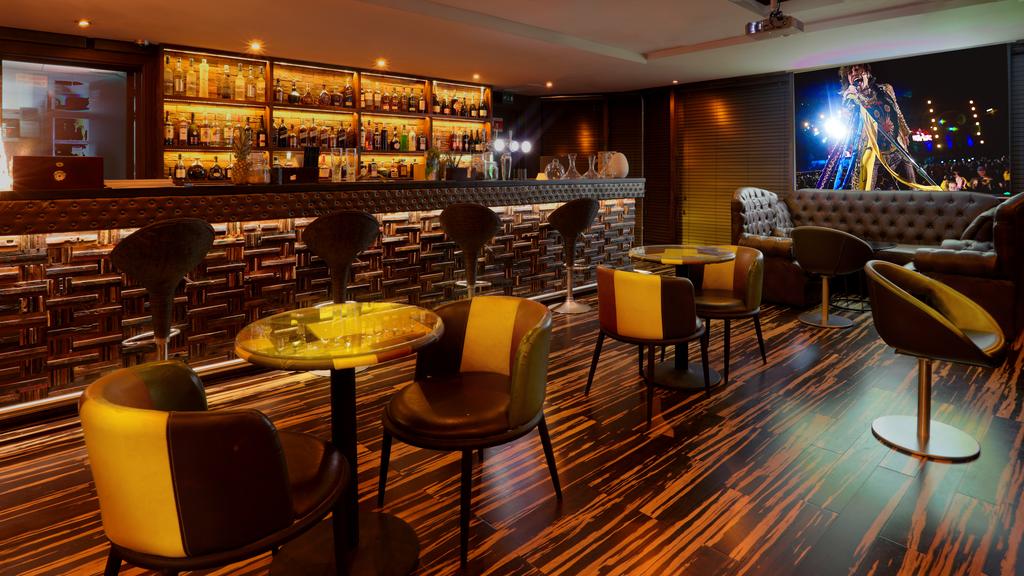 M Hotel Downtown by Millennium