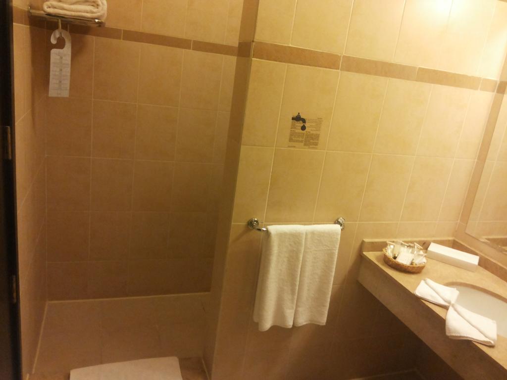 Sol Y Mar Ivory Suites