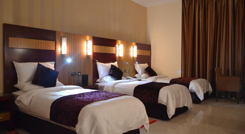 OYO 130 Phoenix Hotel