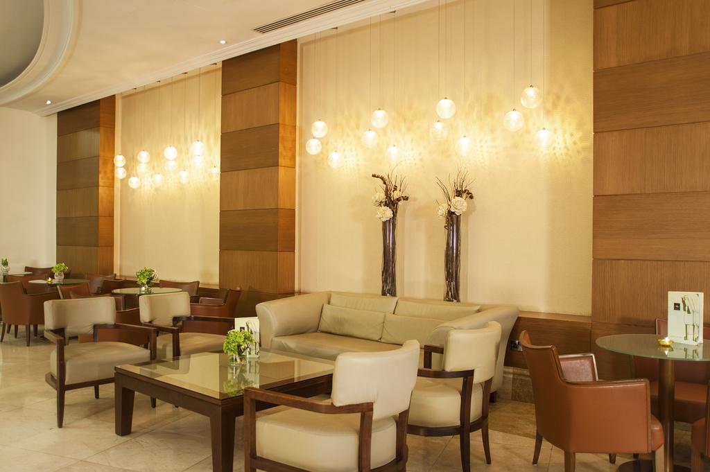 Ajax Hotel