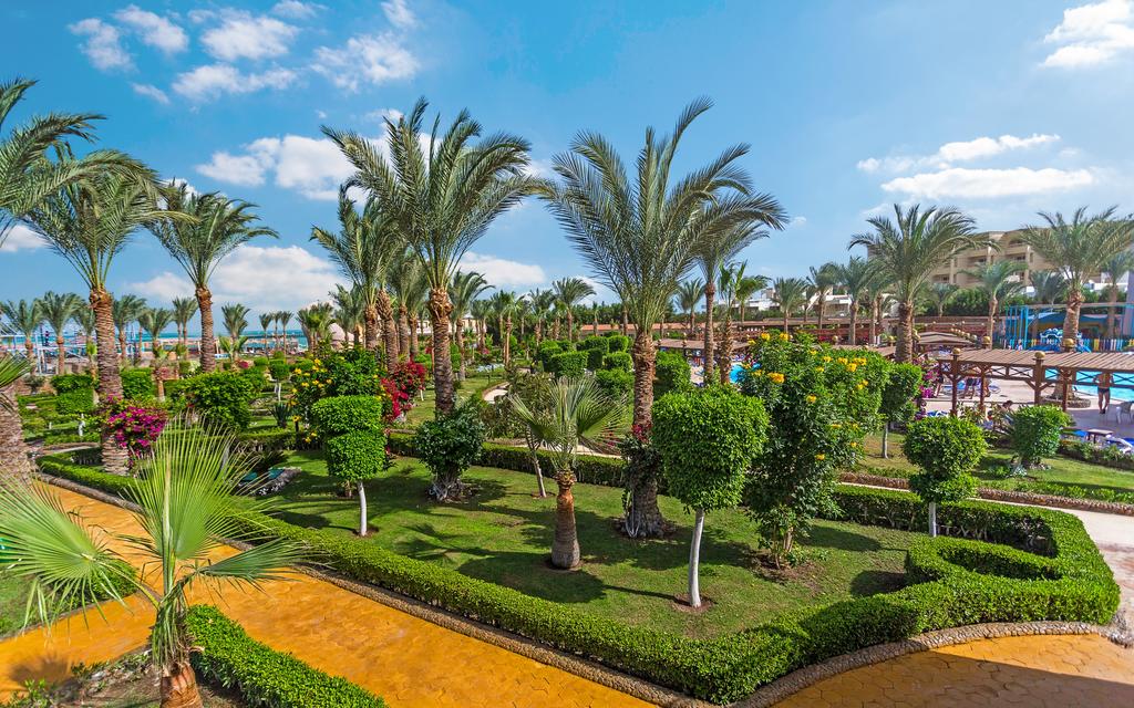 Hawaii Le Jardin Aqua Resort - Families and Couples Only