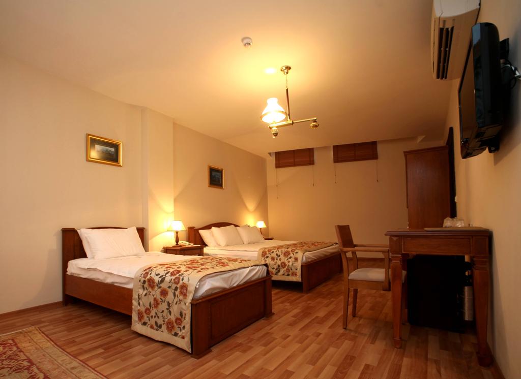 Lalinn Hotel