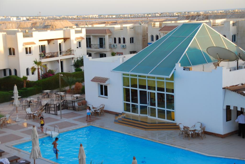 Logaina Sharm Resort
