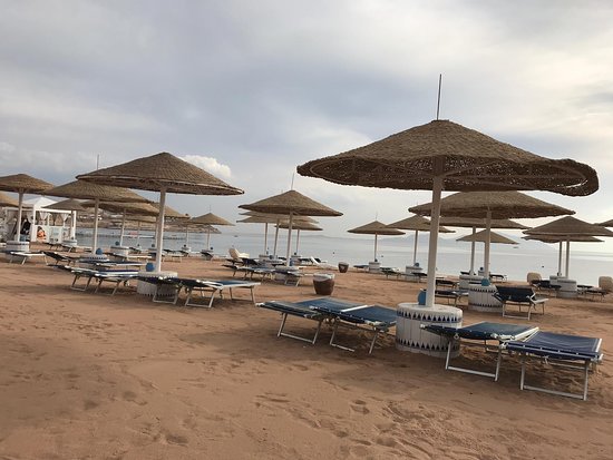 Domina Oasis Hotel & Resort