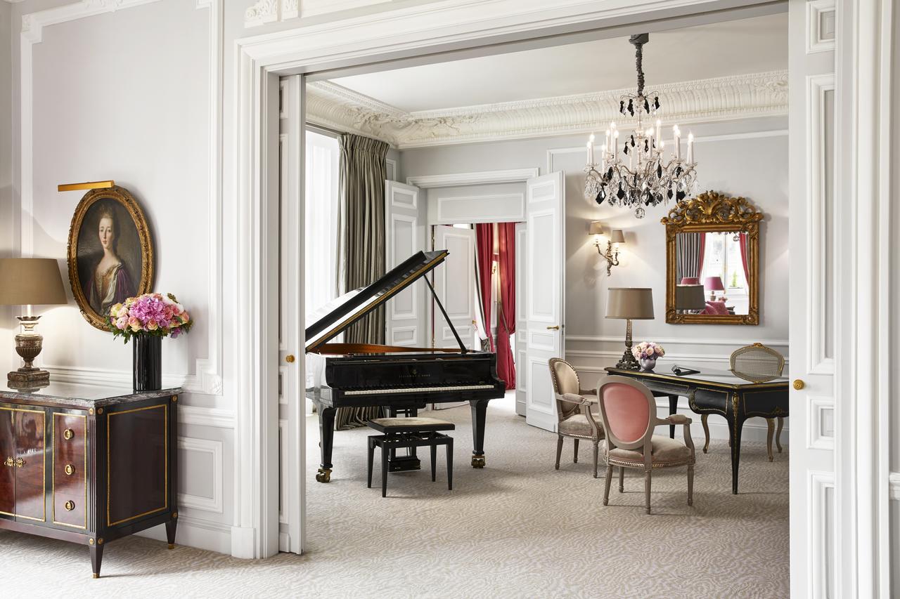 Hotel Plaza Athénée