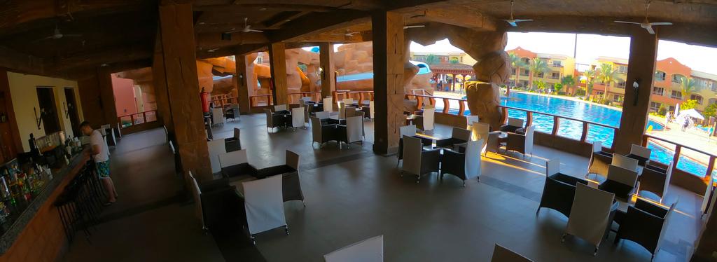 Regency Plaza Aqua Park & Spa Resort