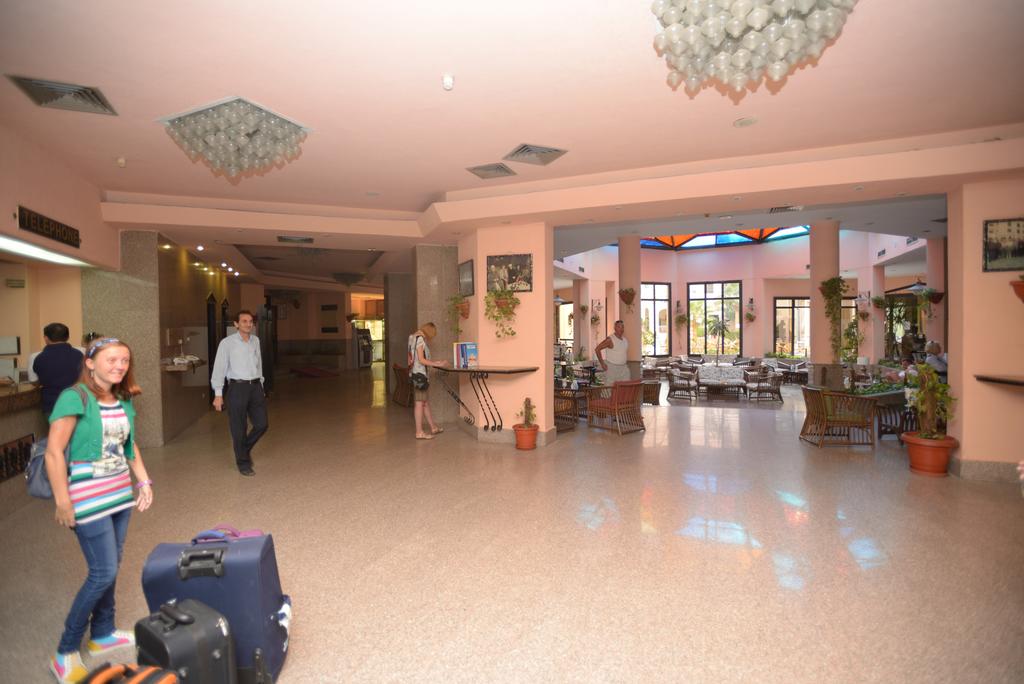 Empire Hotel