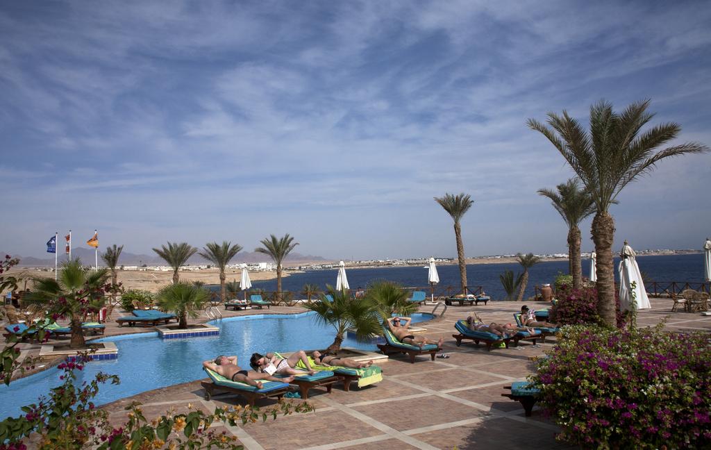 Club Reef Hotel