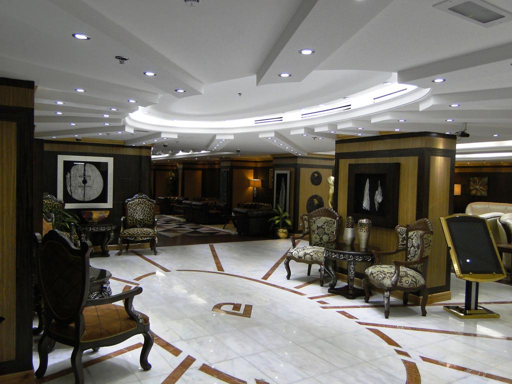 Delmon Palace