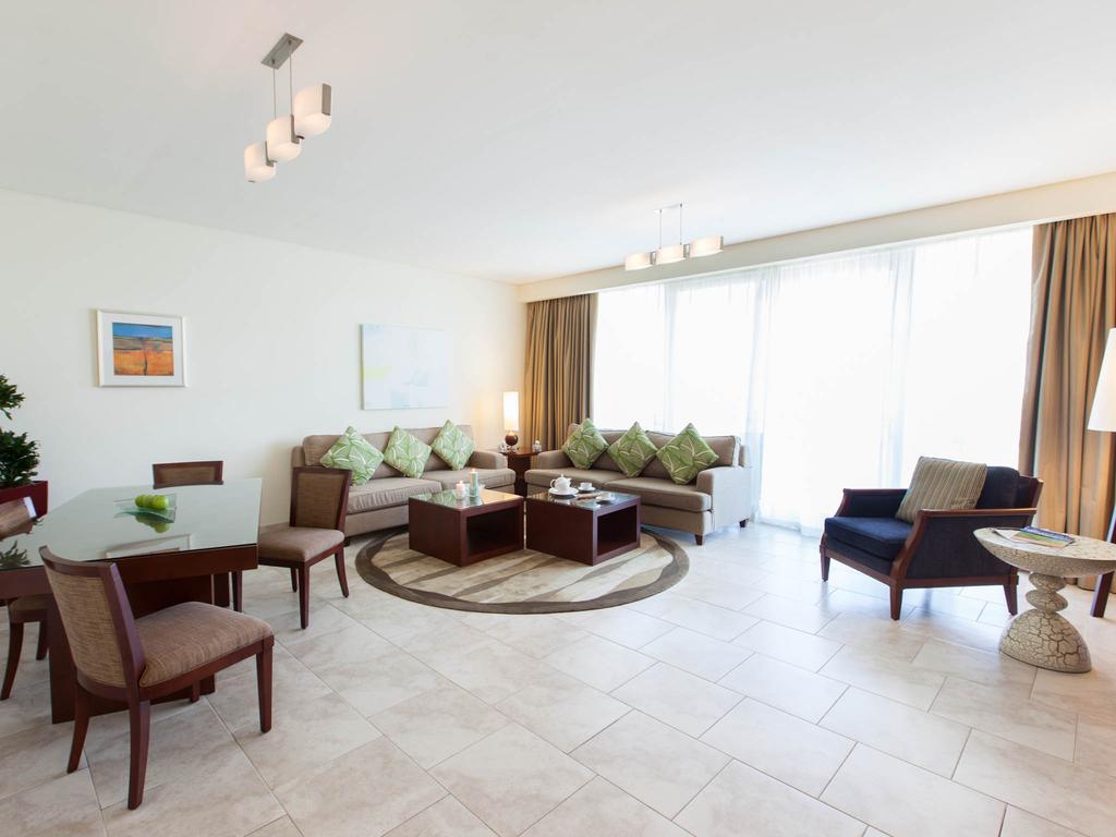 Hotel Oasis Beach Tower Serviced